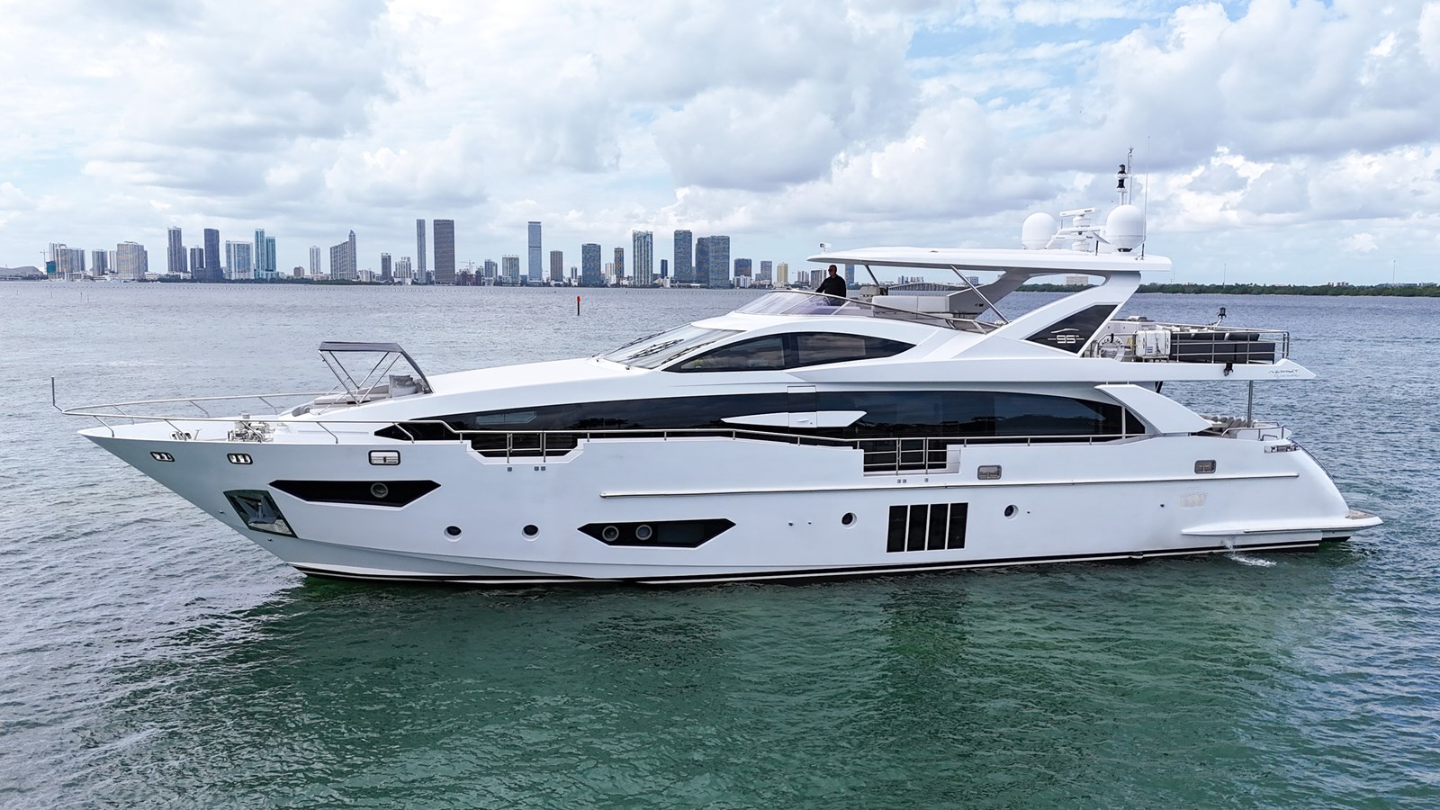 Azimut Yachts Motor Yacht 2017 Azimut 30 Metri For Sale