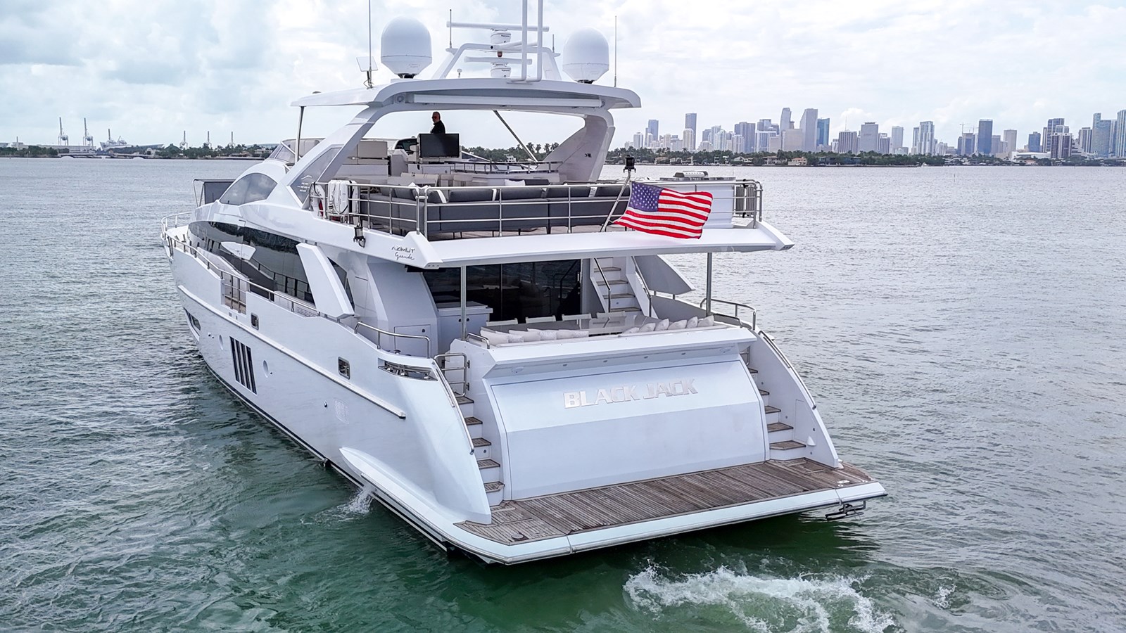 Azimut Yachts Motor Yacht 2017 Azimut 30 Metri For Sale