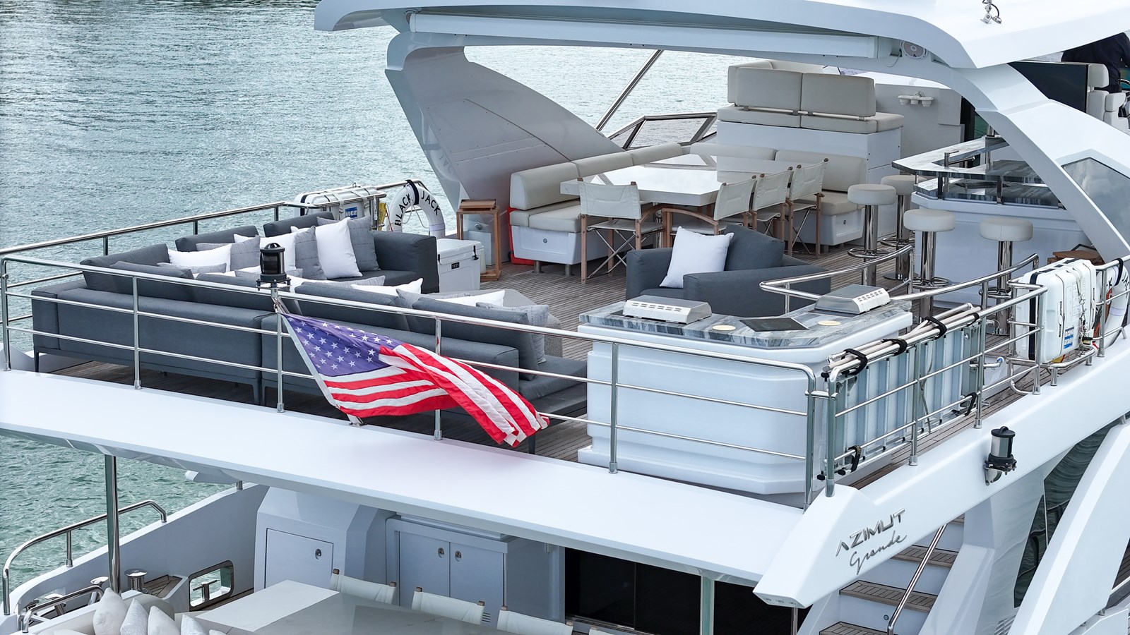 Azimut Yachts Motor Yacht 2017 Azimut 30 Metri For Sale