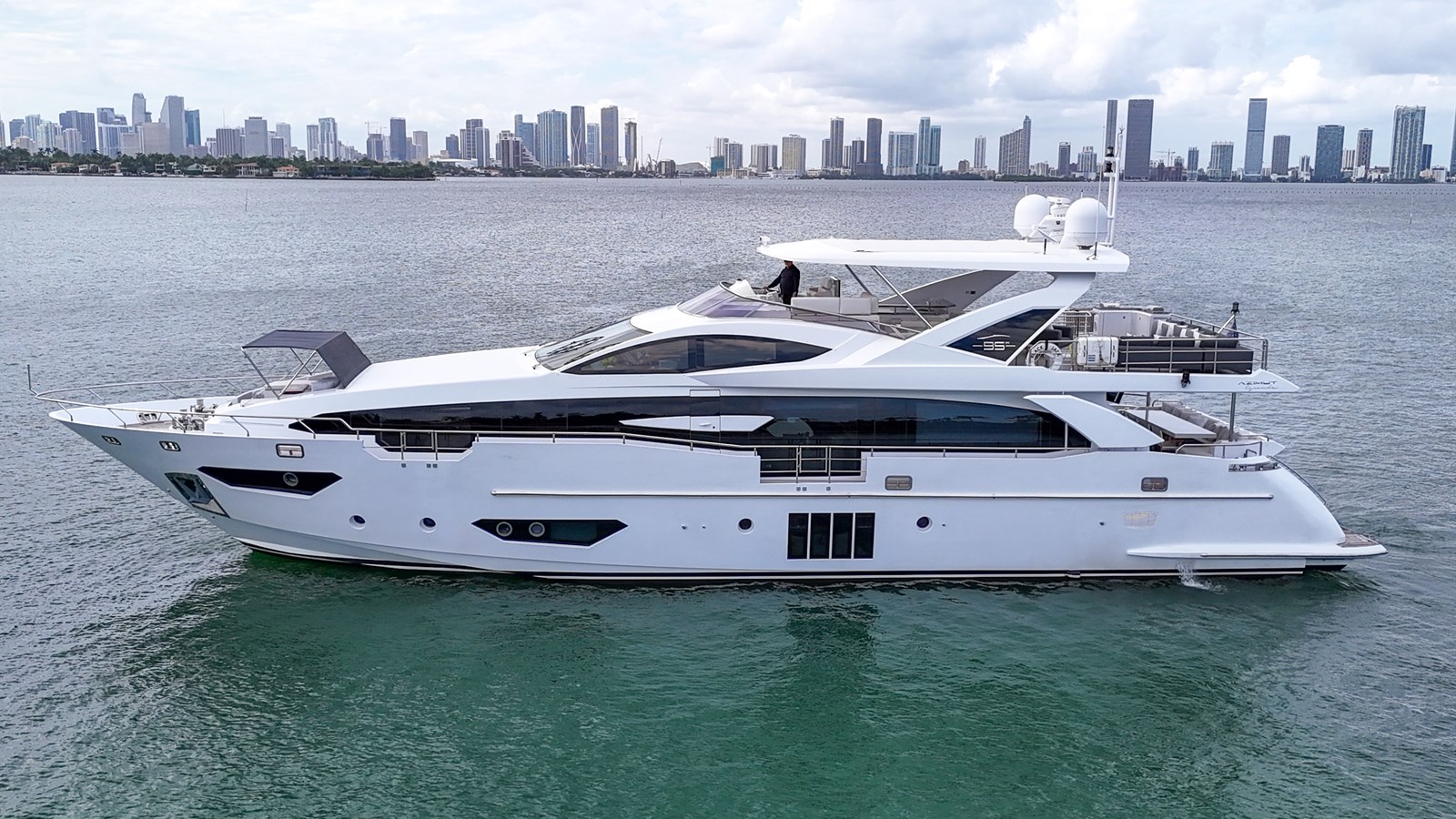 Azimut Yachts Motor Yacht 2017 Azimut 30 Metri For Sale
