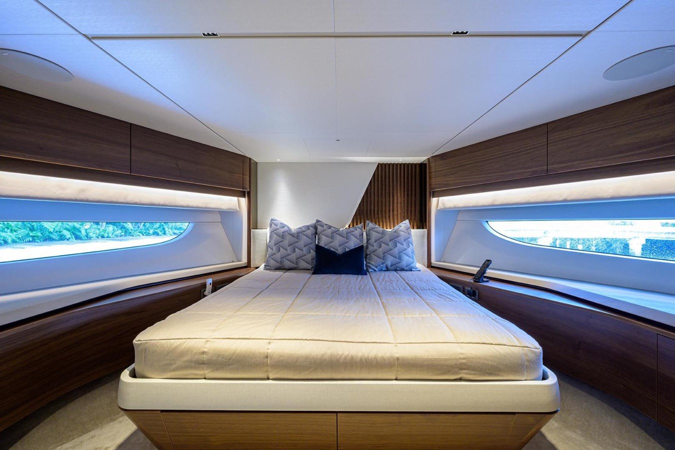 Princess Yachts Motor Yacht Escape For Sale
