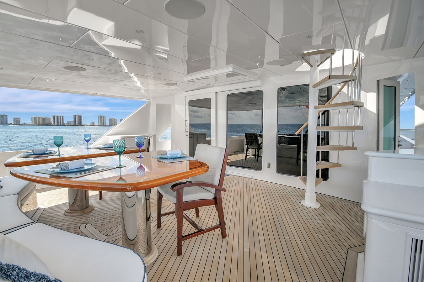 Hatteras Motor Yacht DANIELLE For Sale