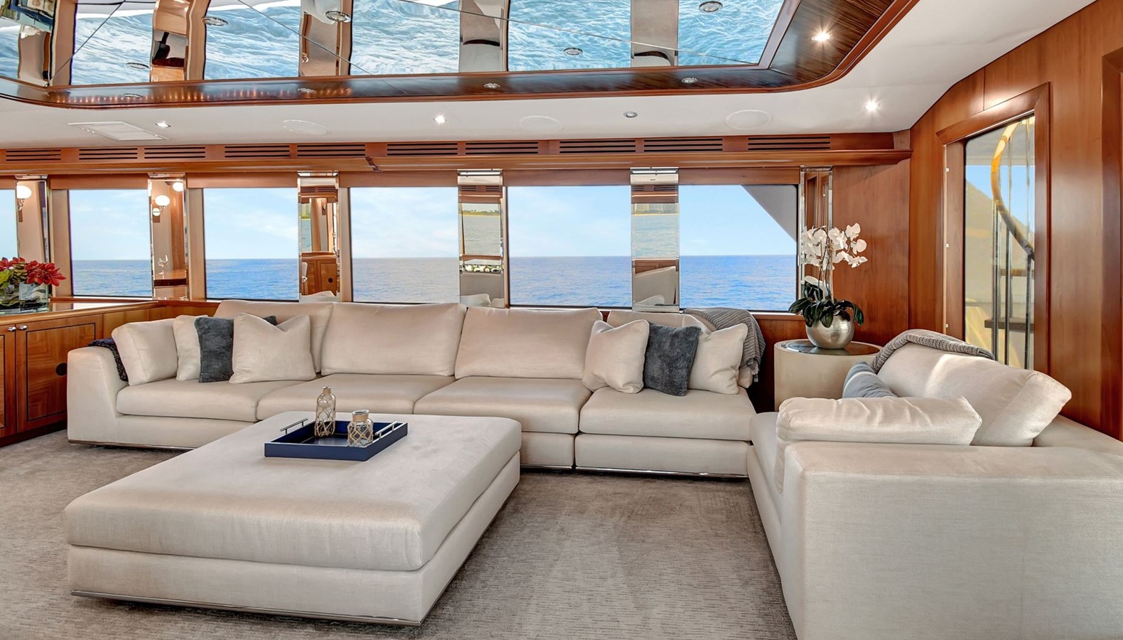Hatteras Motor Yacht DANIELLE For Sale