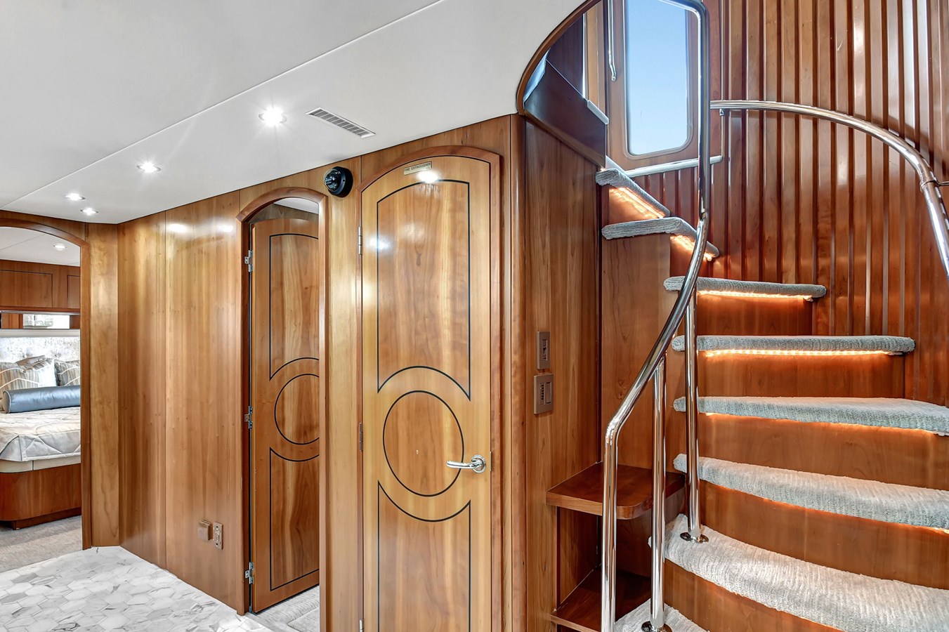 Hatteras Motor Yacht DANIELLE For Sale
