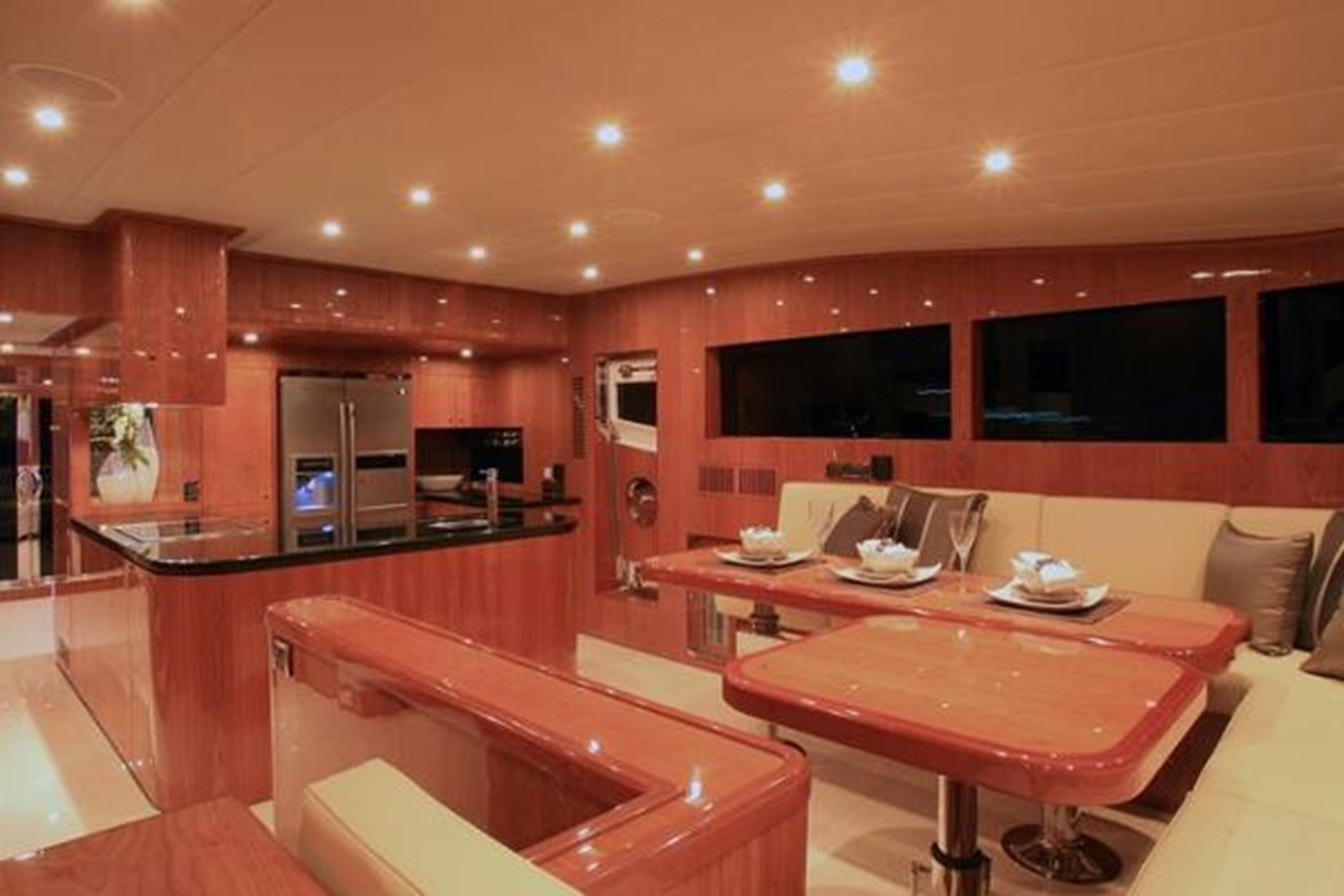 Johnson Motor Yacht JOHNSON 83' FLYBRIDGE w/HYDRAULIC PLATFORM For Sale