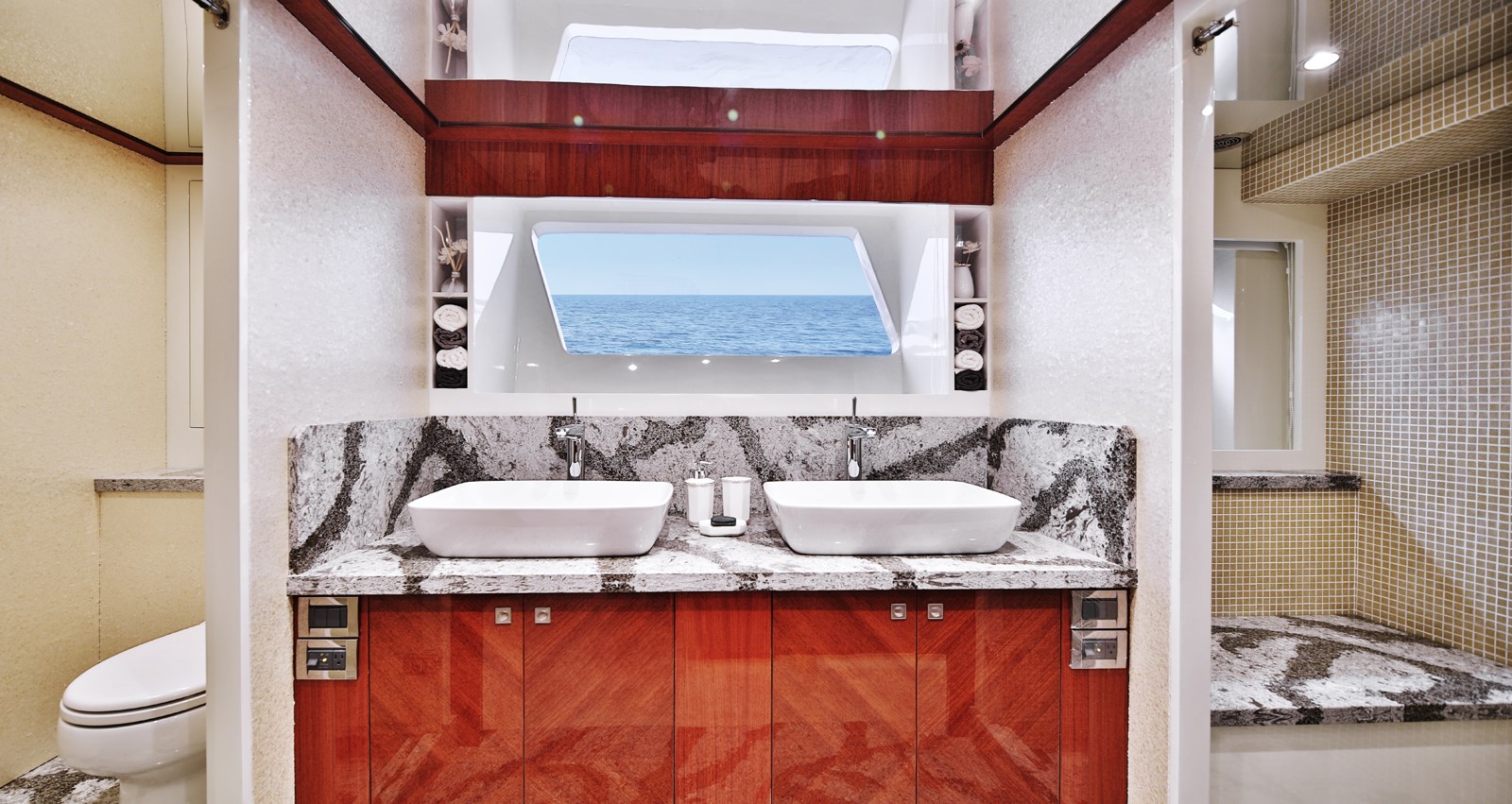Johnson Motor Yacht JOHNSON 80' FLYBRIDGE W/HYDRAULIC PLATFORM For Sale