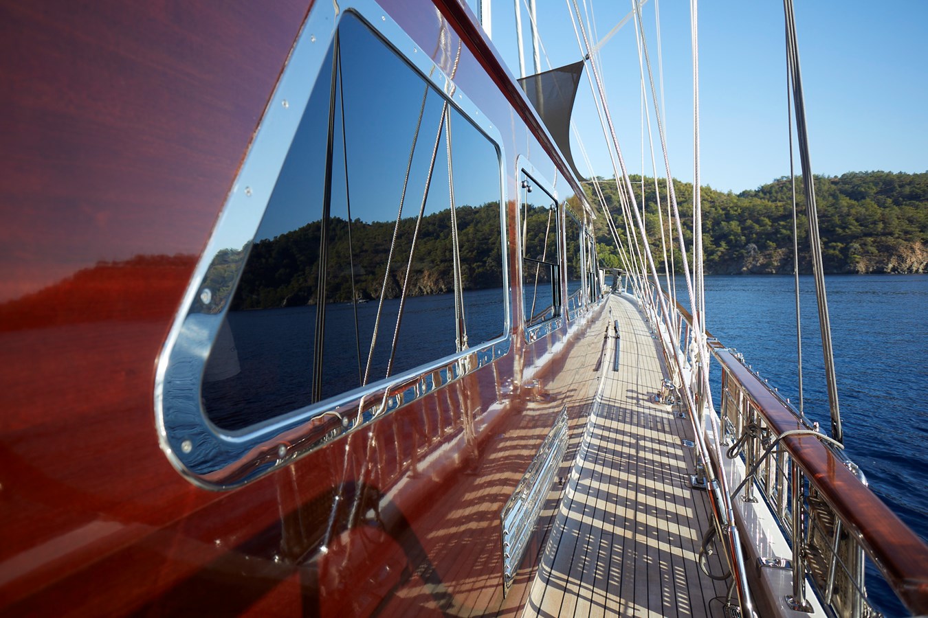 #1 Hull Classic Yacht WHITE WINGS For Sale