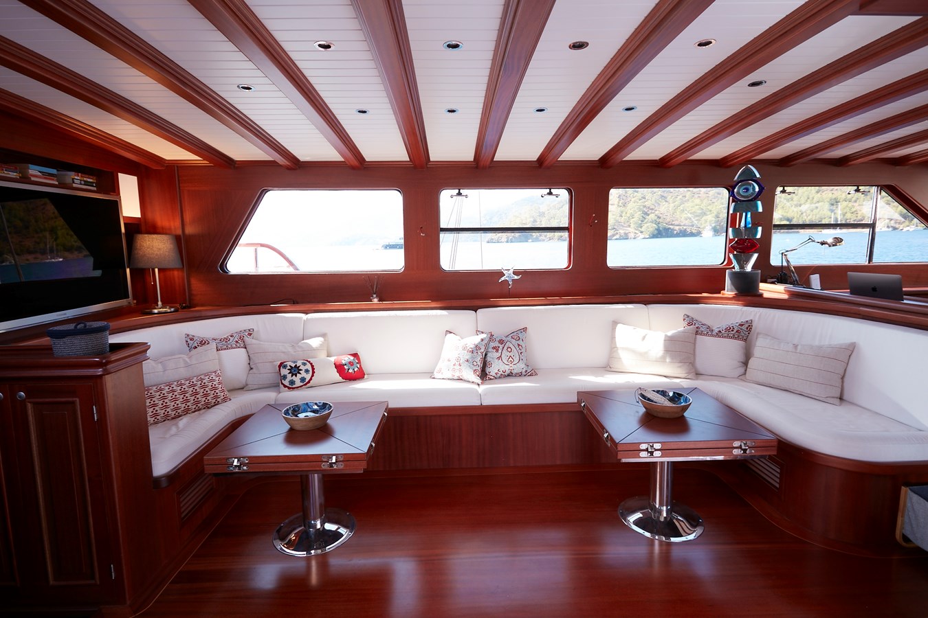 #1 Hull Classic Yacht WHITE WINGS For Sale