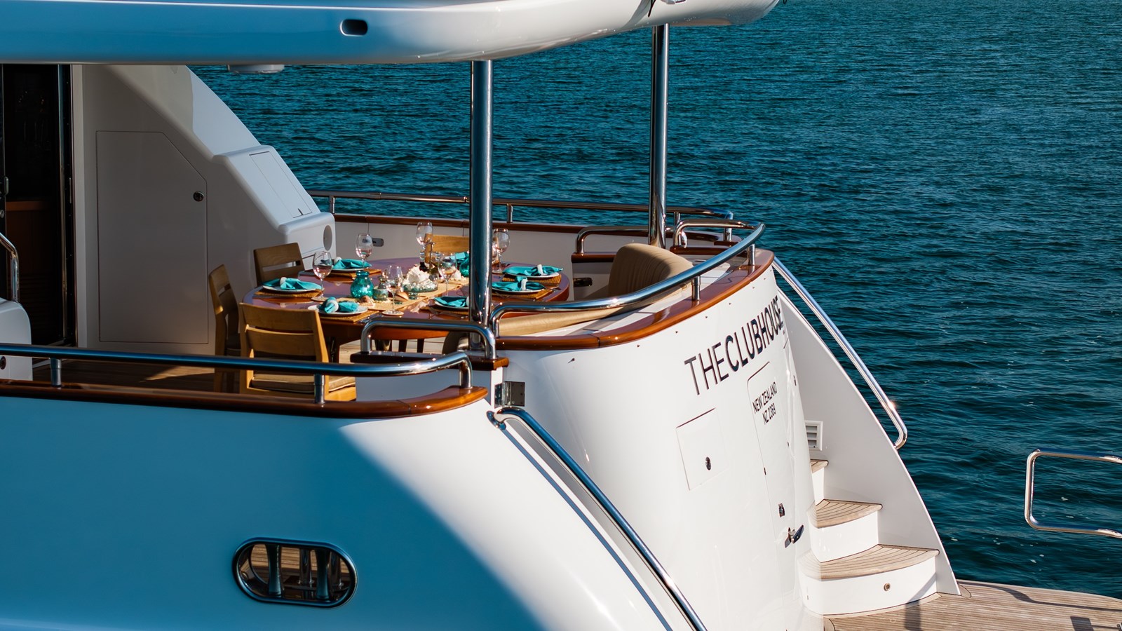 Horizon Yachts Motor Yacht The Clubhouse For Sale