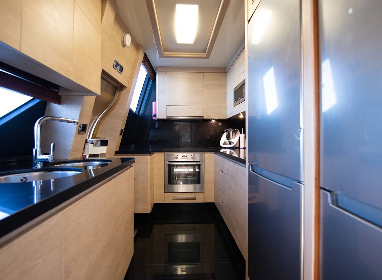 Astondoa Motor Yacht GRACE For Sale