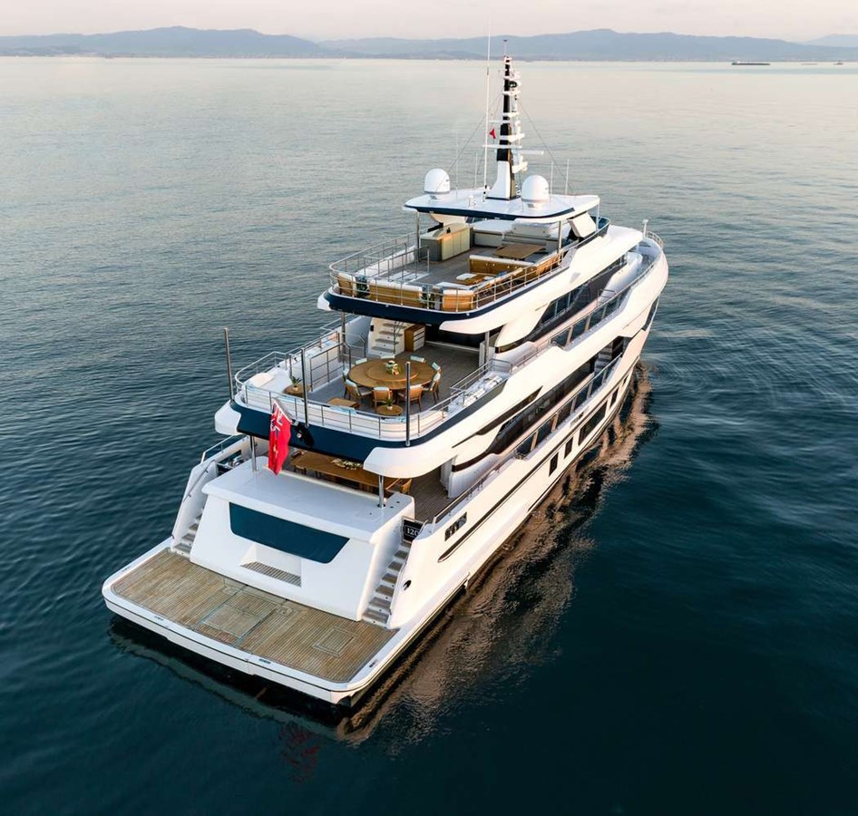 Majesty Motor Yacht BEAUTE For Sale