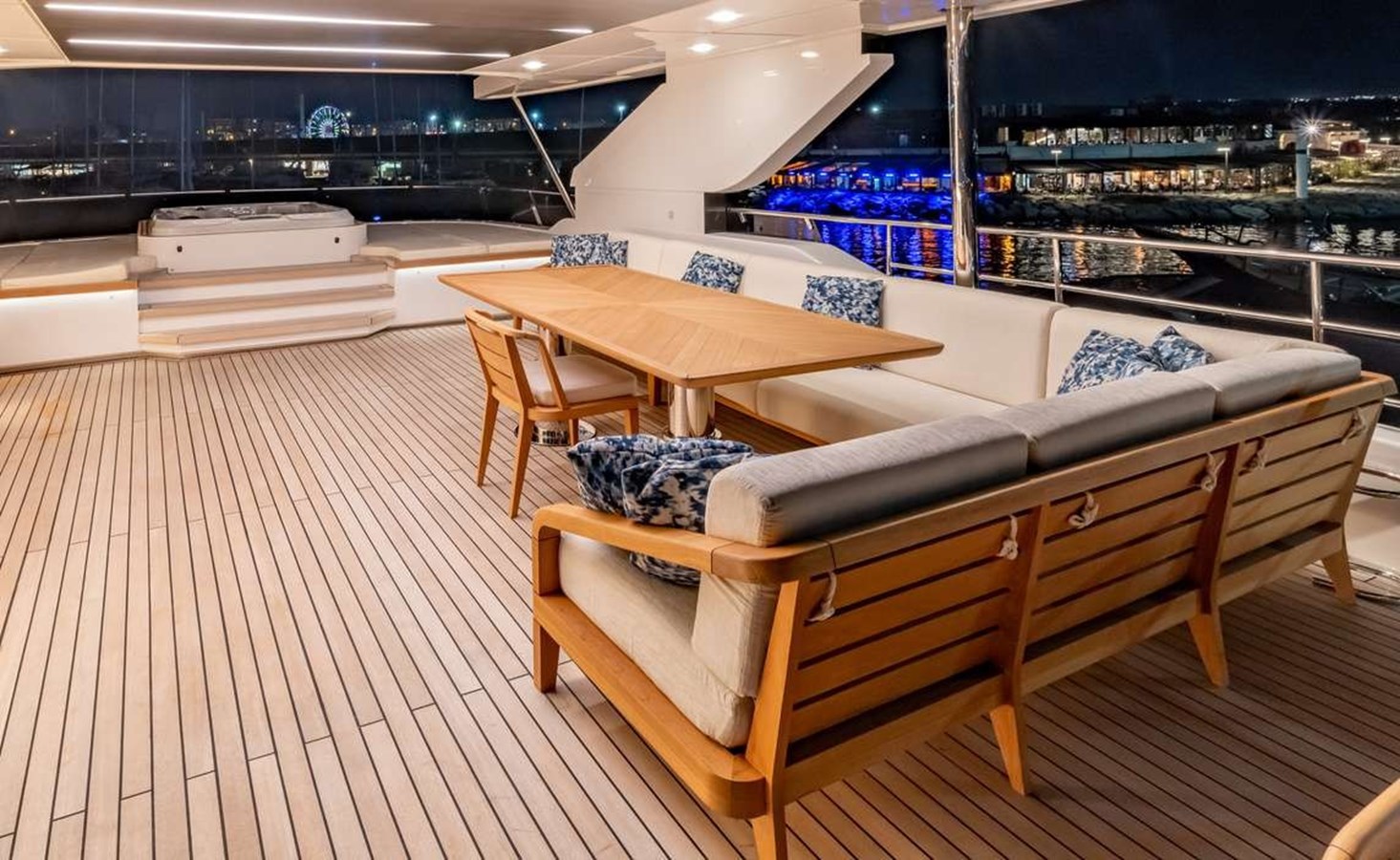 Majesty Motor Yacht BEAUTE For Sale