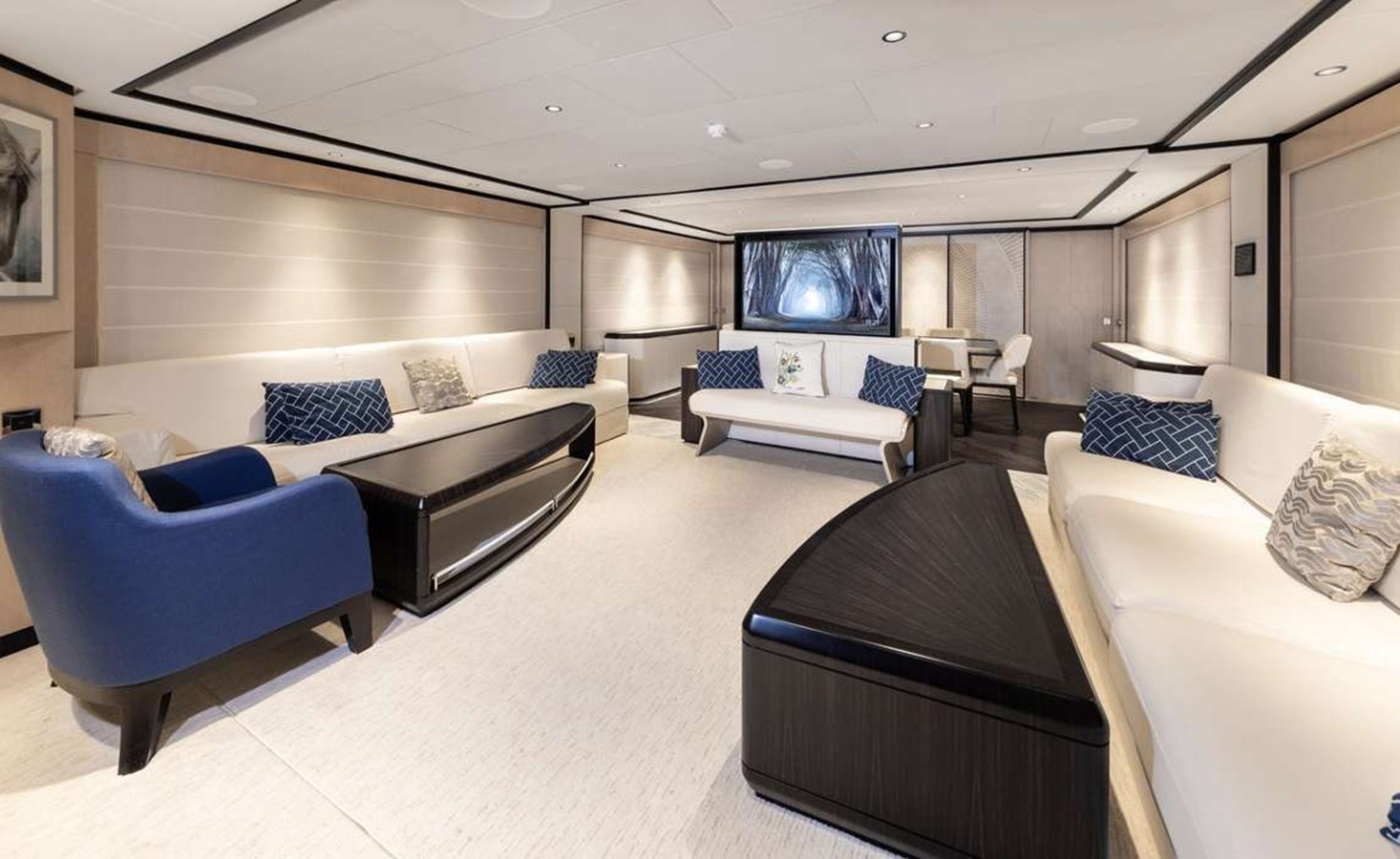 Majesty Motor Yacht BEAUTE For Sale