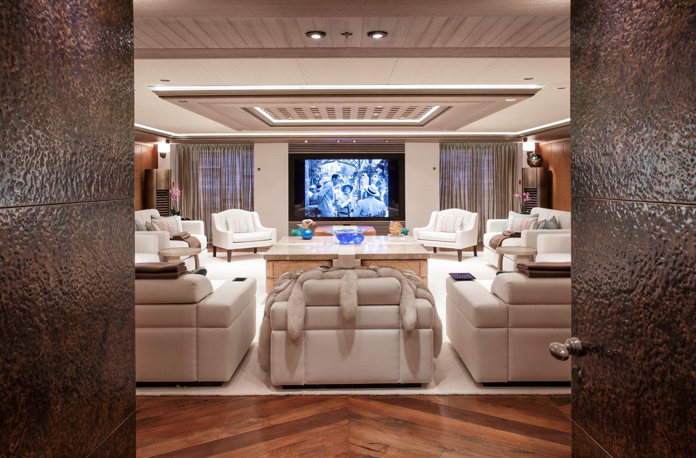 Lloyd Motor Yacht LUNA For Sale