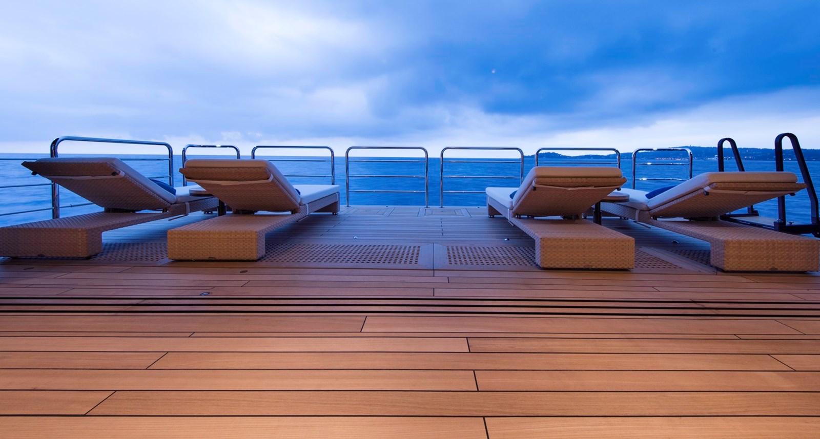 Lloyd Motor Yacht LUNA For Sale