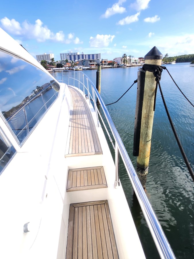 Azimut Yachts Motor Yacht - For Sale