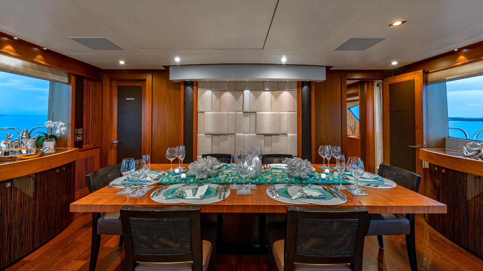 Sunseeker Motor Yacht EMRYS For Sale