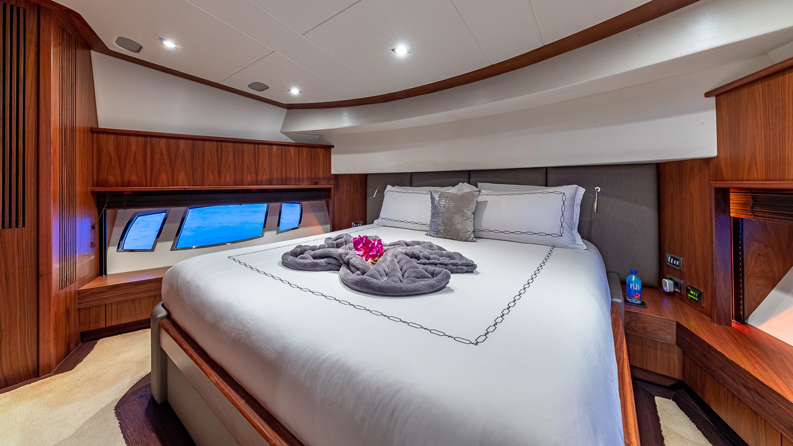 Sunseeker Motor Yacht EMRYS For Sale
