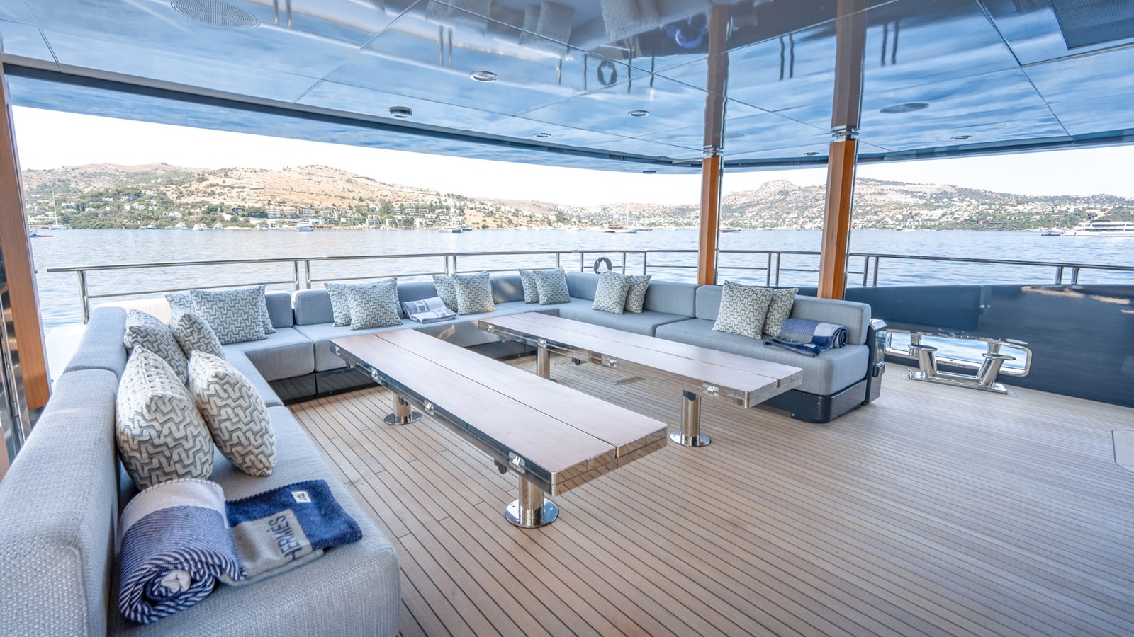 Mondomarine Motor Yacht Provocateur For Sale