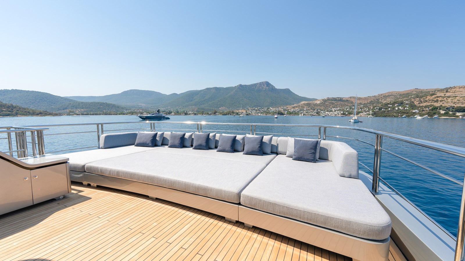 Mondomarine Motor Yacht Provocateur For Sale