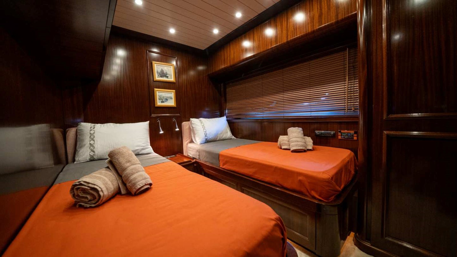 Posillipo Motor Yacht SILVER For Sale