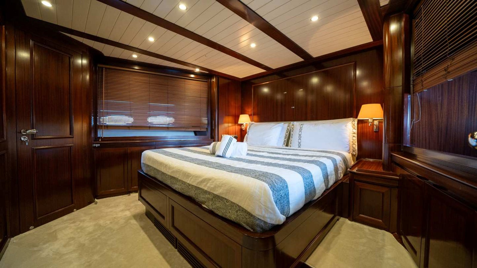 Posillipo Motor Yacht SILVER For Sale