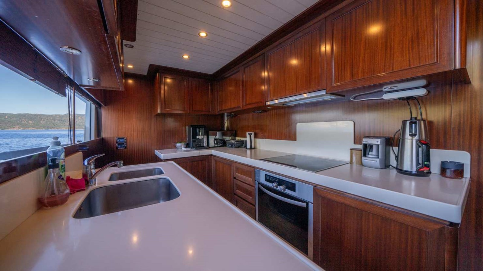 Posillipo Motor Yacht SILVER For Sale
