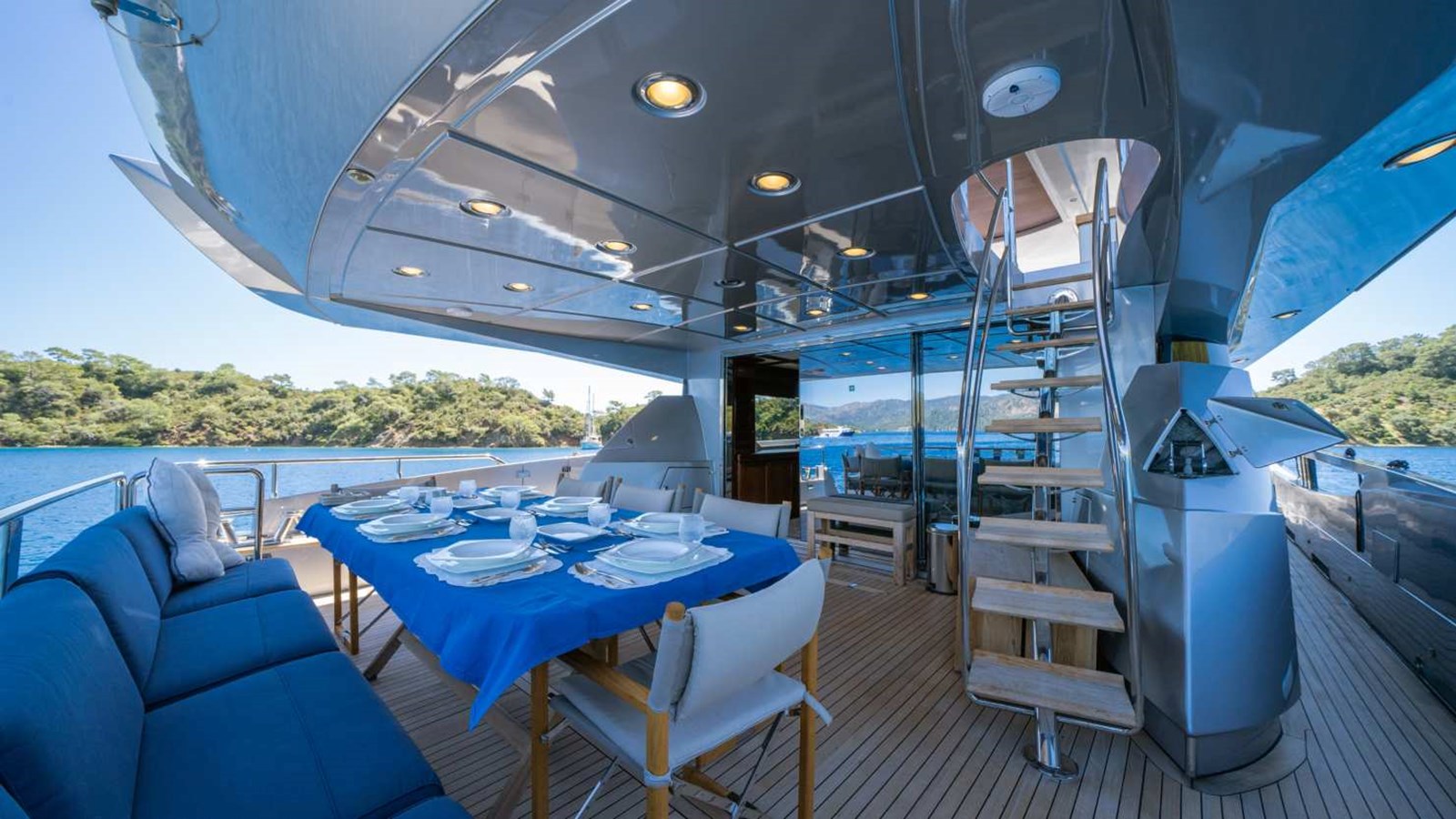 Posillipo Motor Yacht SILVER For Sale