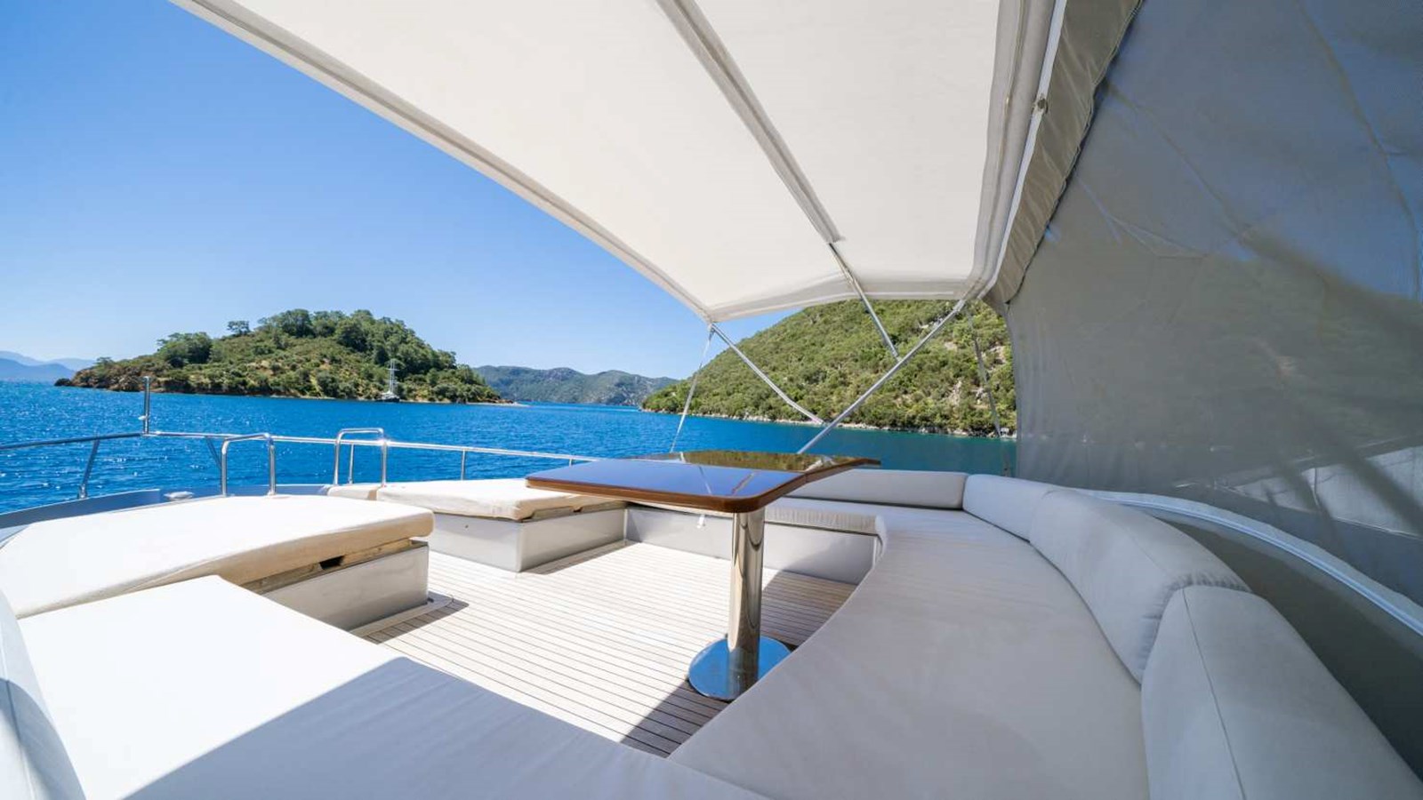Posillipo Motor Yacht SILVER For Sale