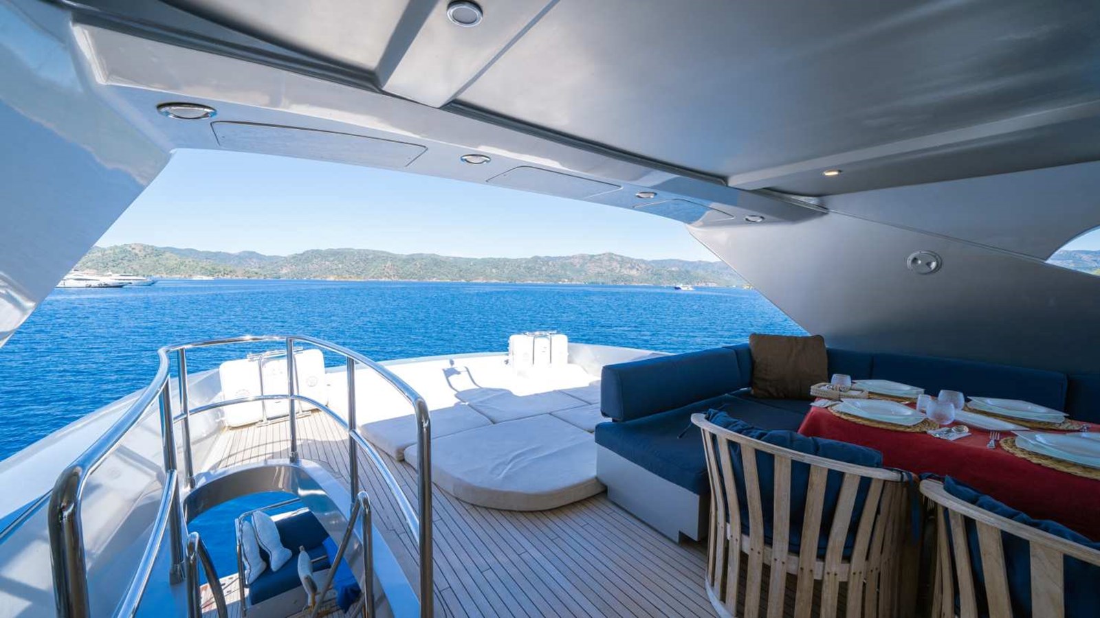 Posillipo Motor Yacht SILVER For Sale