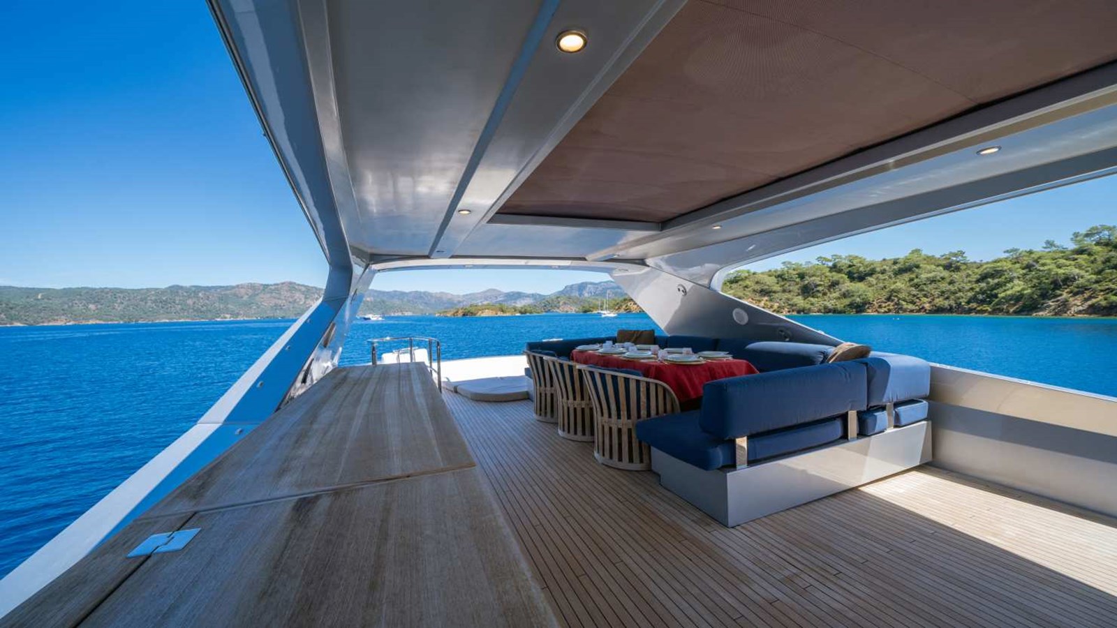 Posillipo Motor Yacht SILVER For Sale