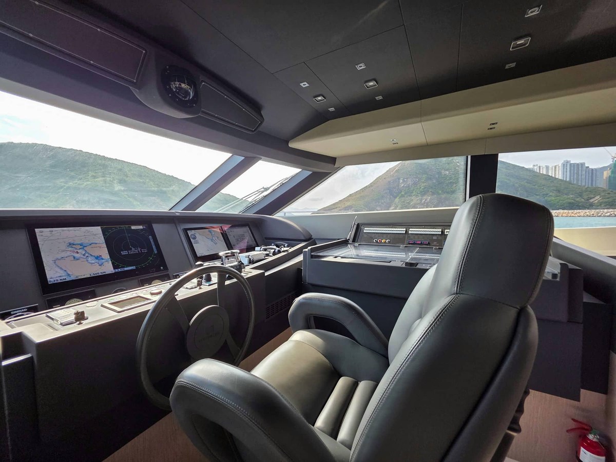 Custom Line Motor Yacht Custom Line 108 For Sale