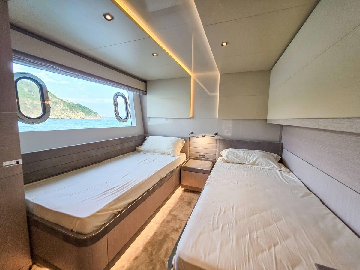 Custom Line Motor Yacht Custom Line 108 For Sale