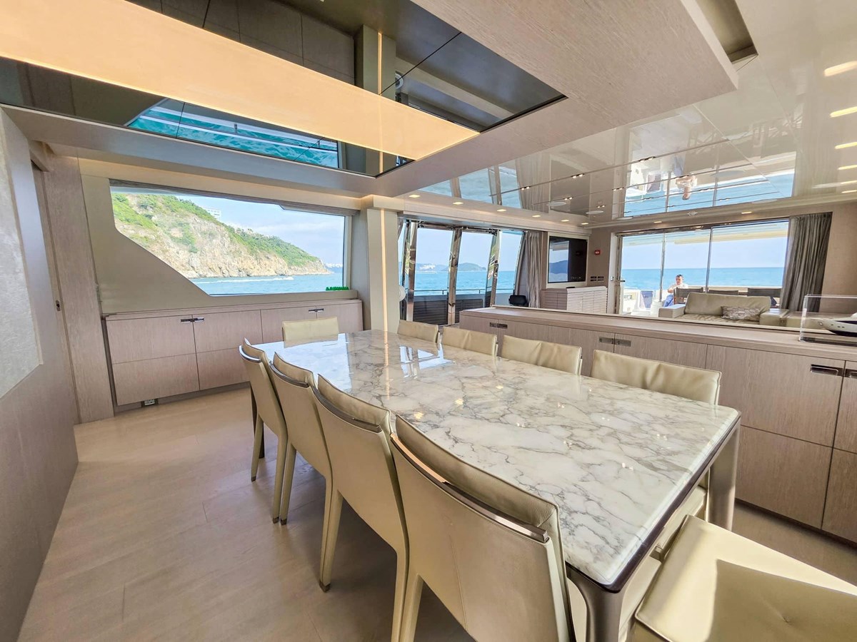 Custom Line Motor Yacht Custom Line 108 For Sale