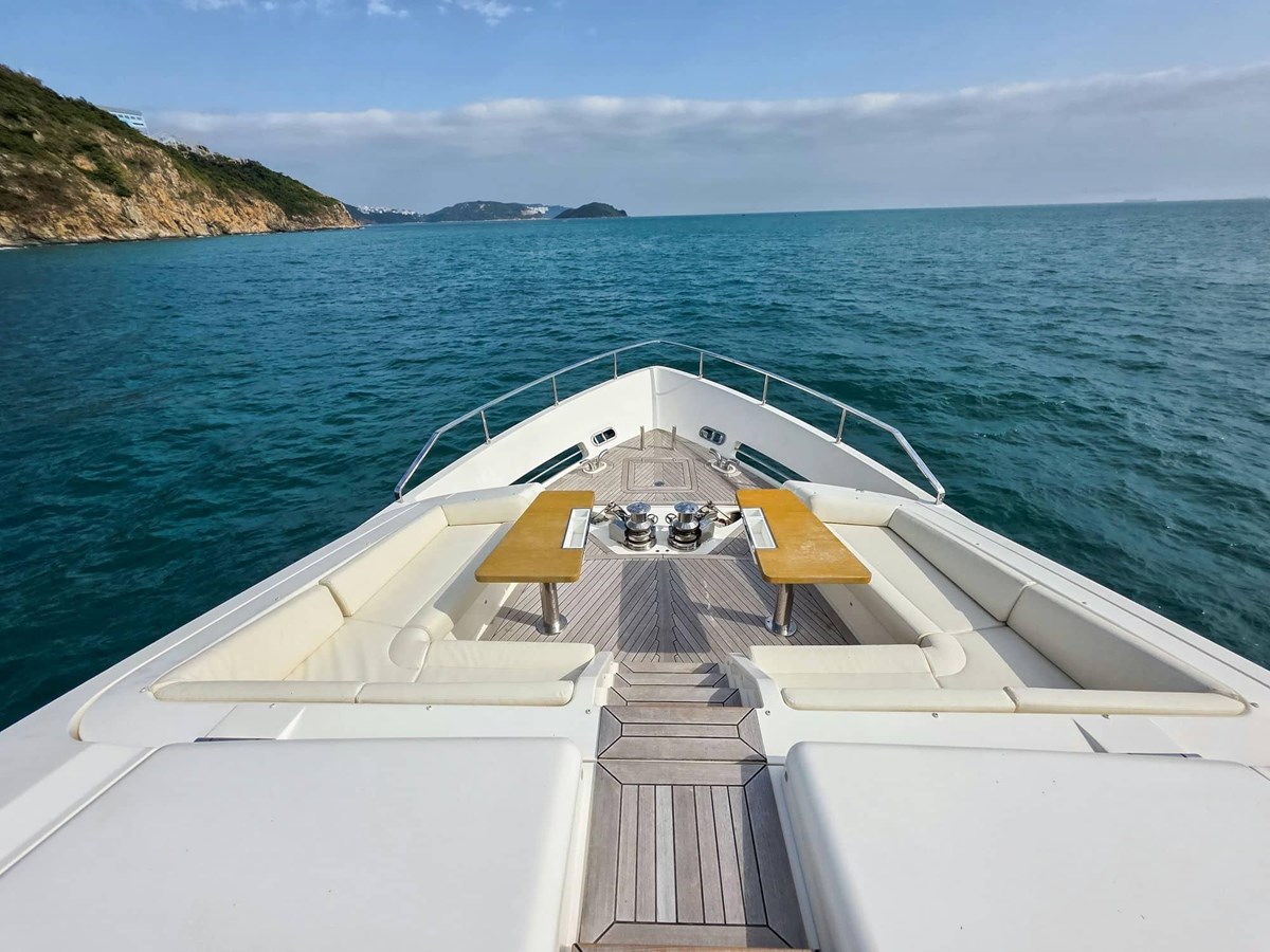 Custom Line Motor Yacht Custom Line 108 For Sale