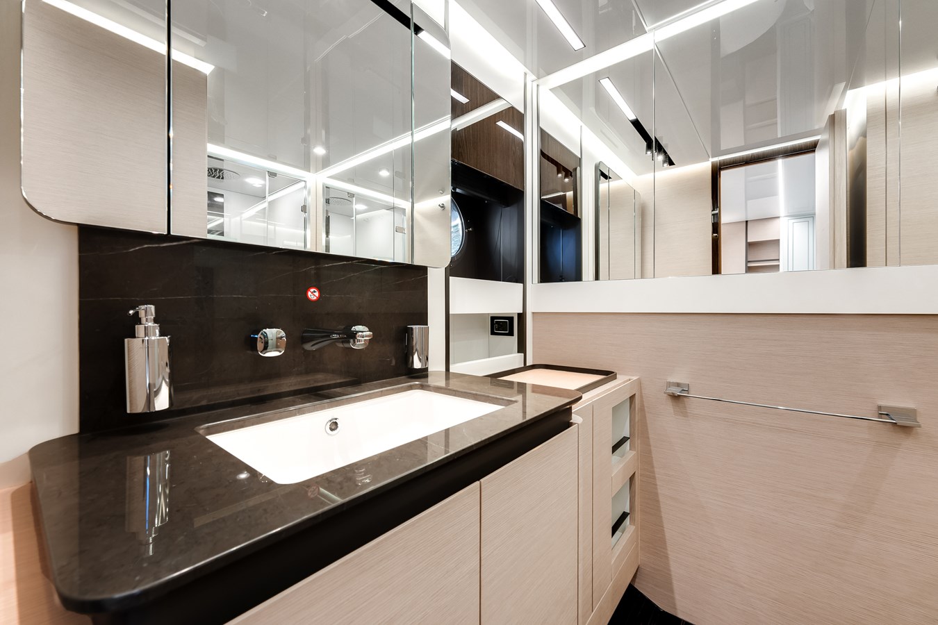 Azimut Yachts Motor Yacht Sunset 8 For Sale