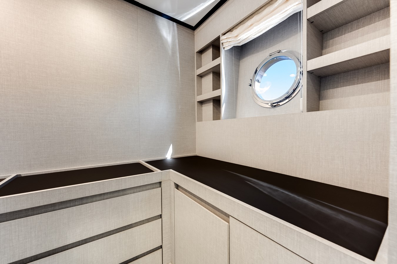 Azimut Yachts Motor Yacht Sunset 8 For Sale
