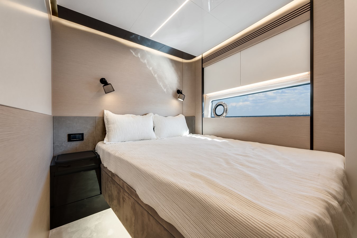Azimut Yachts Motor Yacht Sunset 8 For Sale