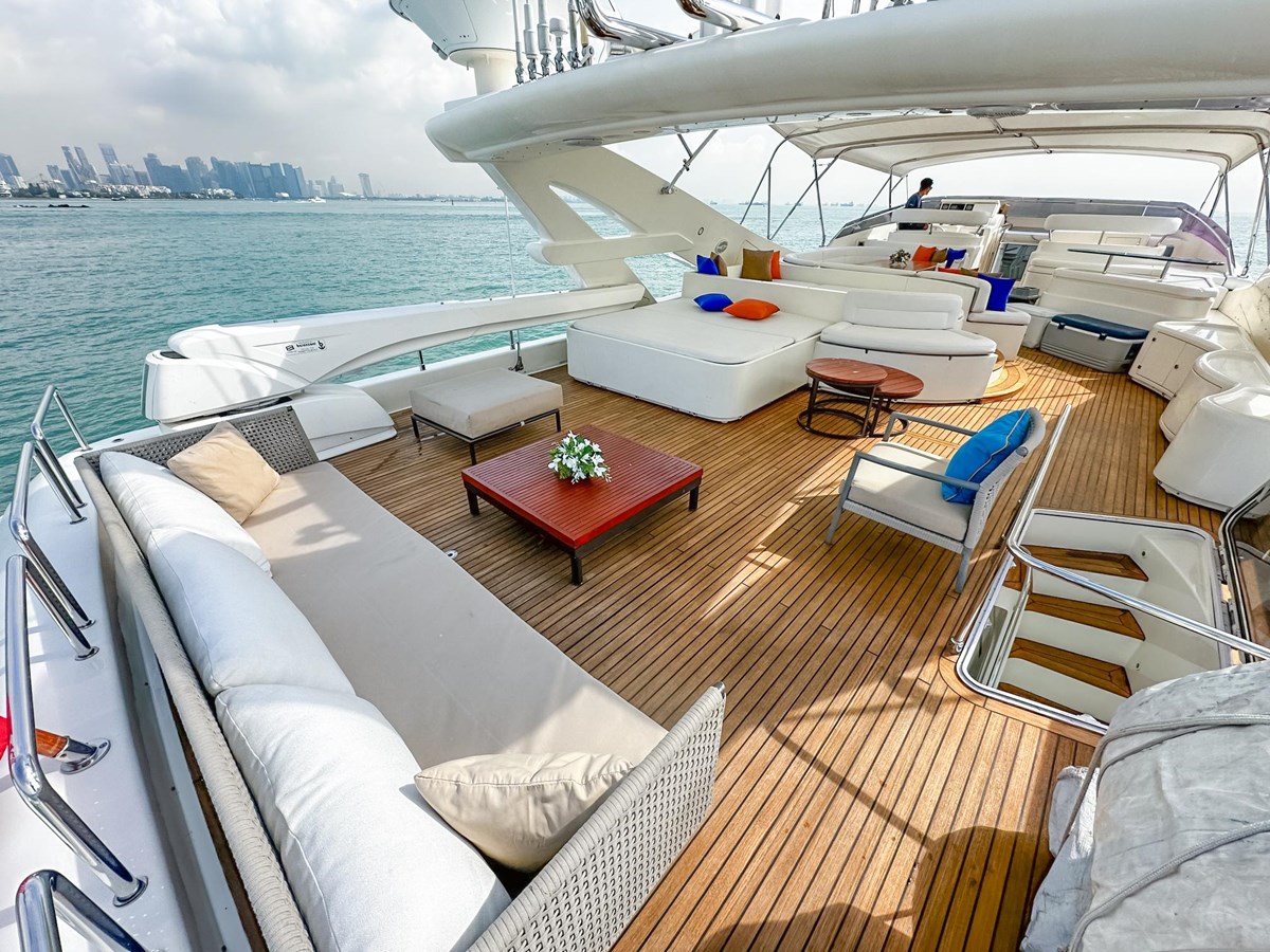 Ferretti Custom Line Motor Yacht Custom Line 112 For Sale