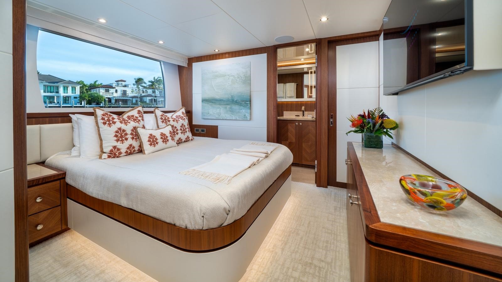 Ocean Alexander Motor Boat IRIDESCENCE For Sale