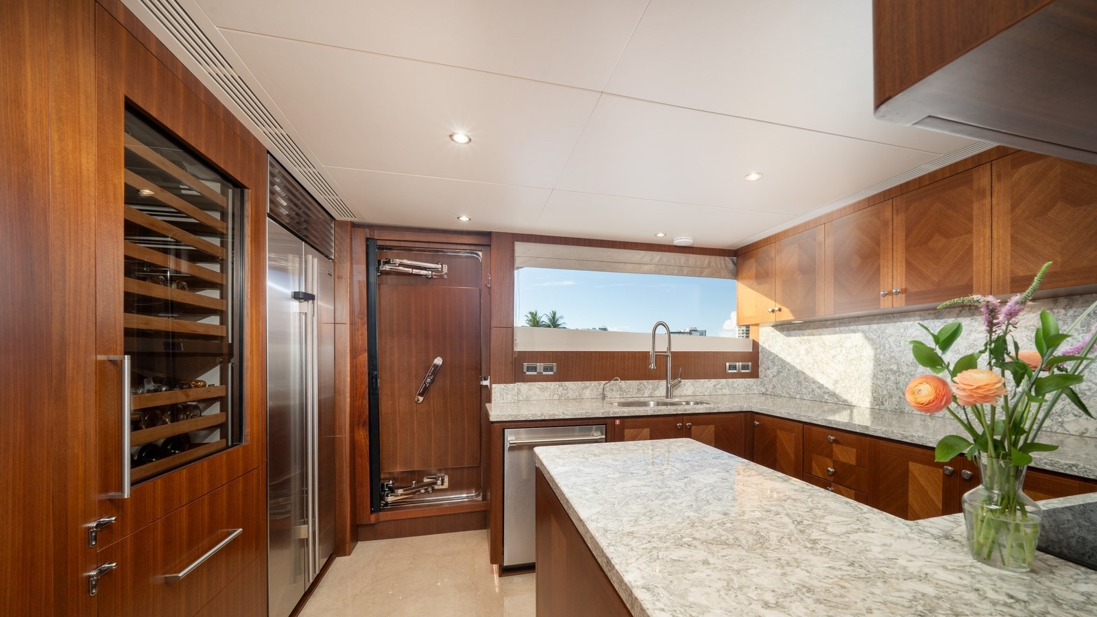 Ocean Alexander Motor Boat IRIDESCENCE For Sale