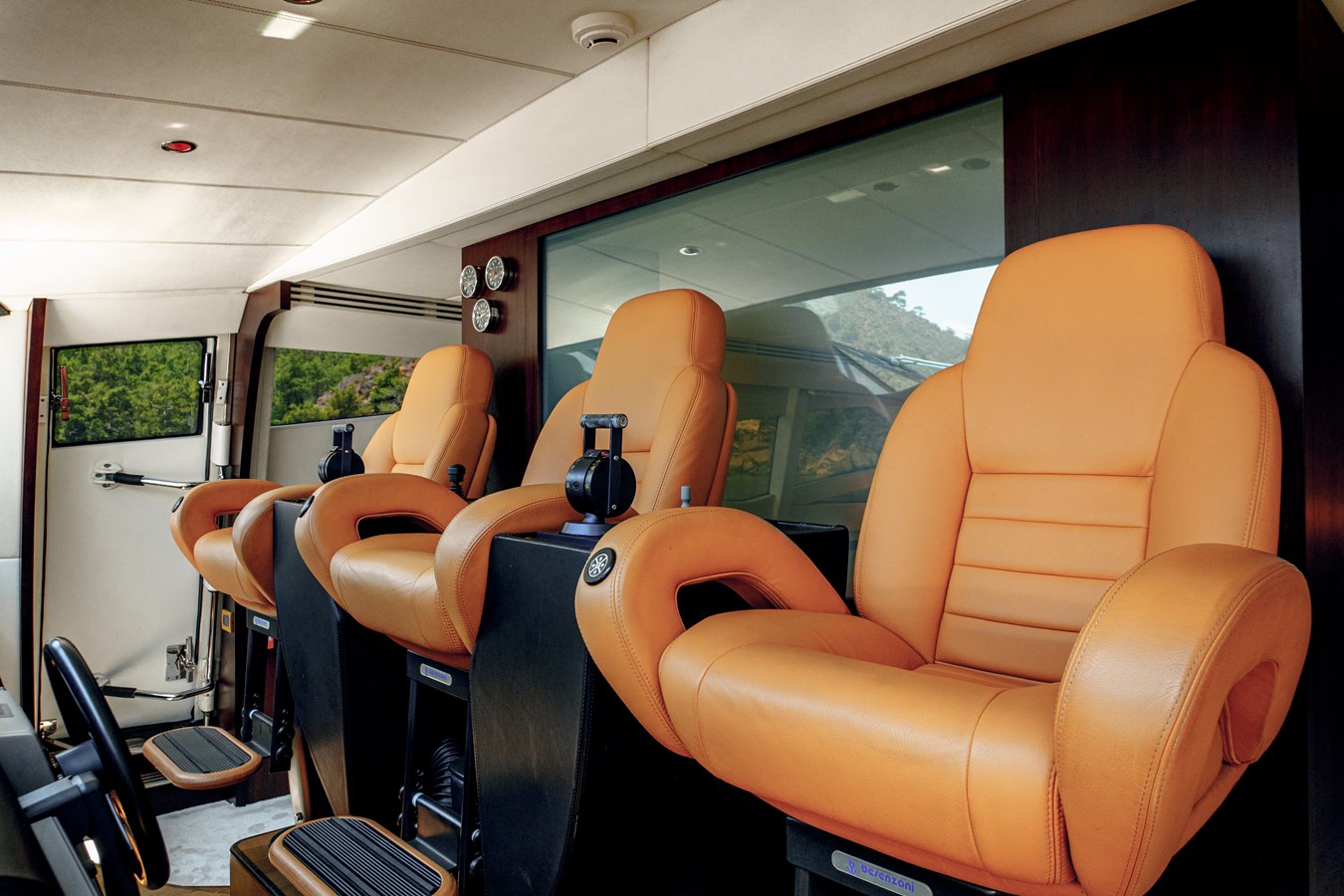 Pershing Motor Yacht GINGER For Sale