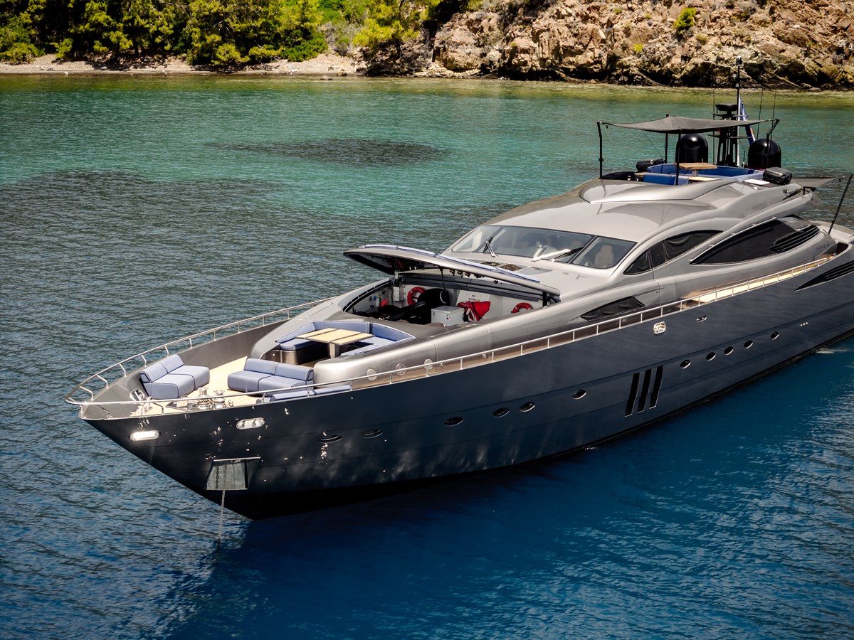 Pershing Motor Yacht GINGER For Sale