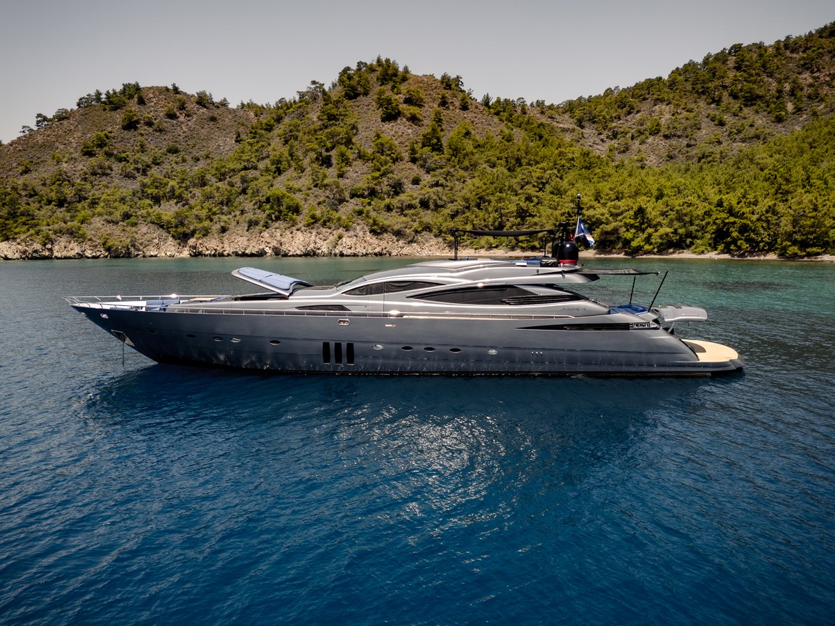 Pershing Motor Yacht GINGER For Sale