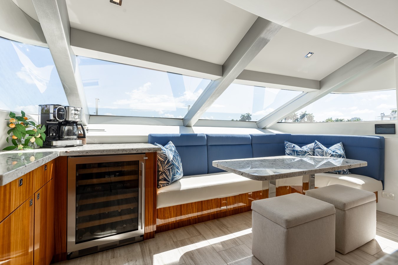 Hatteras Motor Yacht Ritz Sea For Sale