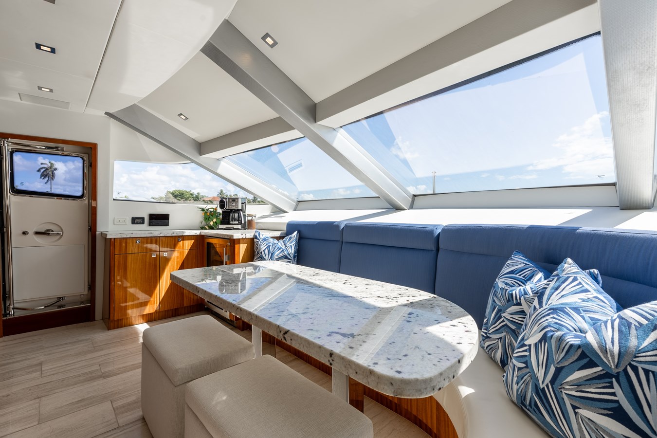 Hatteras Motor Yacht Ritz Sea For Sale
