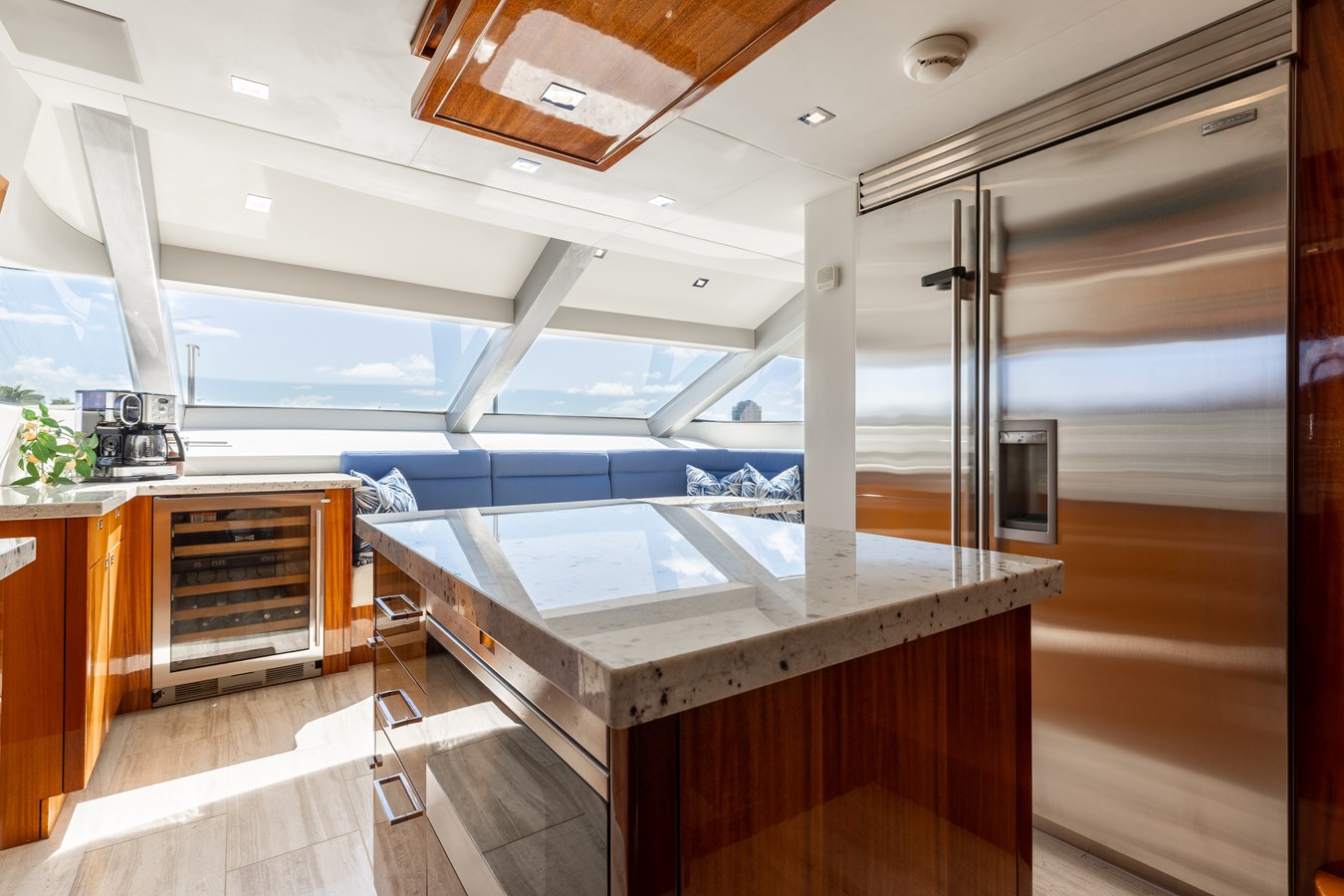 Hatteras Motor Yacht Ritz Sea For Sale