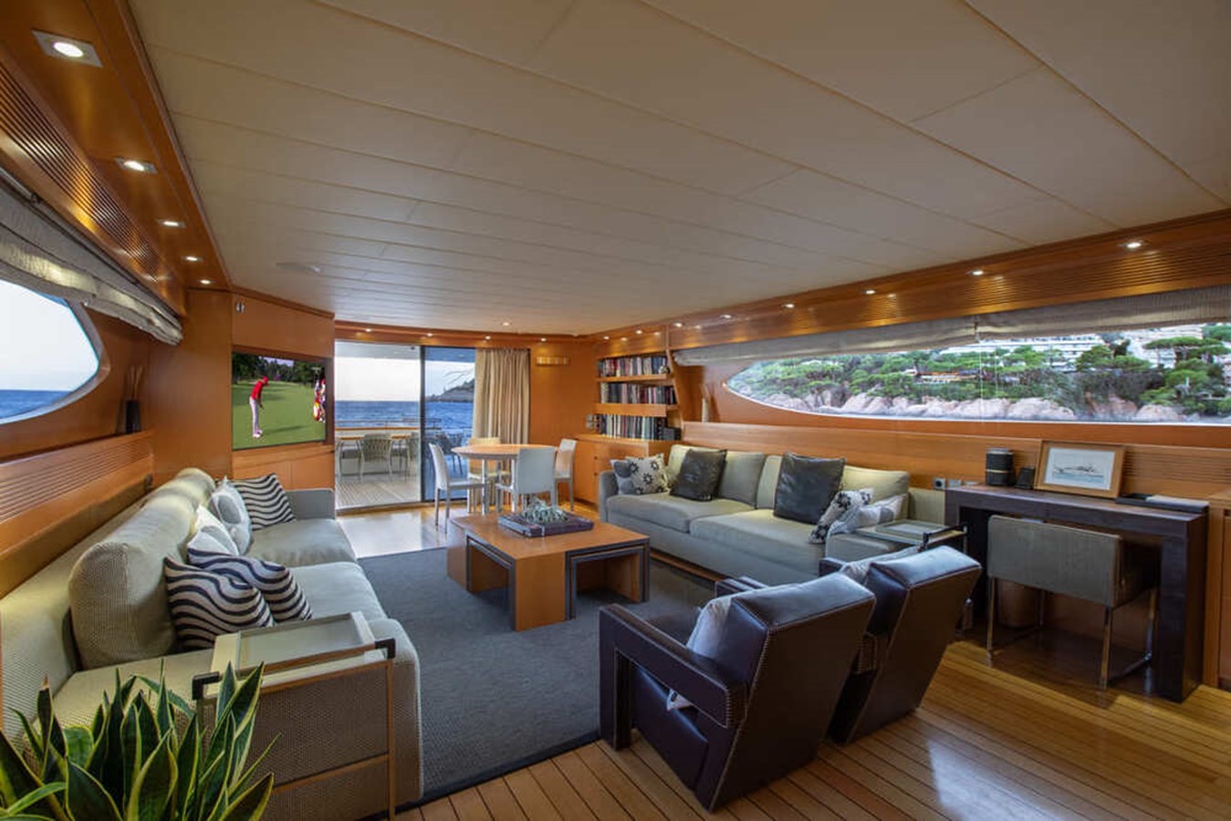 Maiora Motor Yacht BALANDRAU For Sale