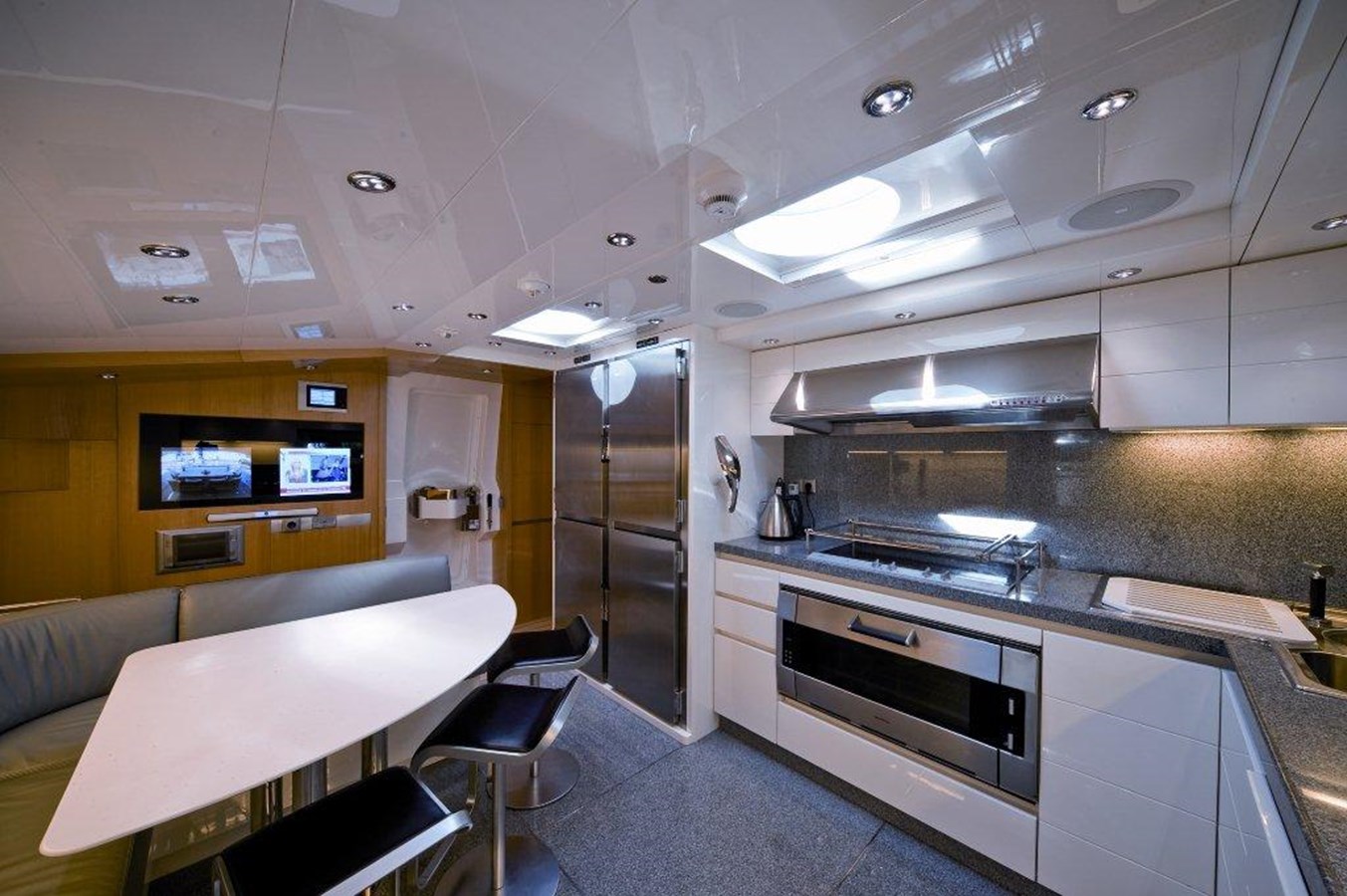 Maiora Motor Yacht BALANDRAU For Sale