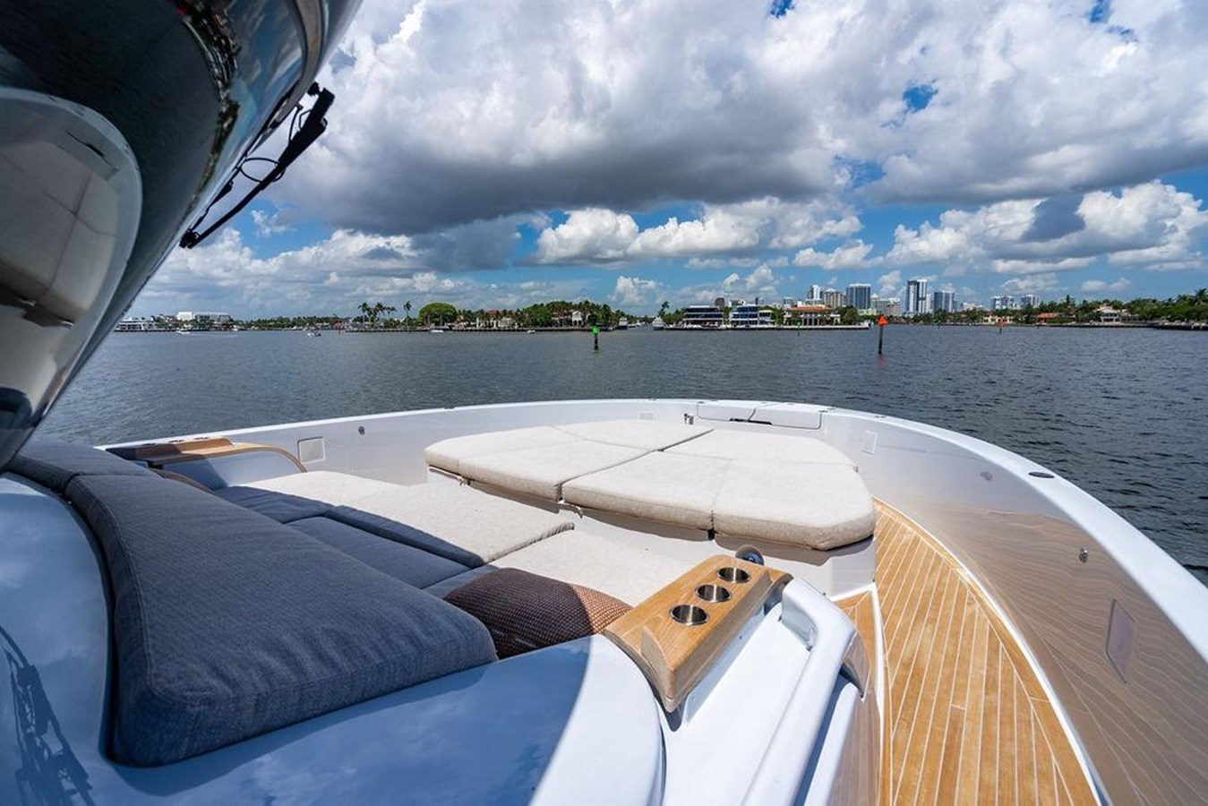 Bluegame Cruising Yacht Snack Money For Sale